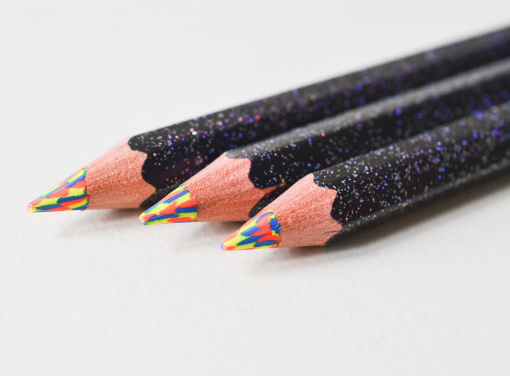 8-mightypapershop-etsy_-com_crayon-multi-color-bois-paillettes-papergood